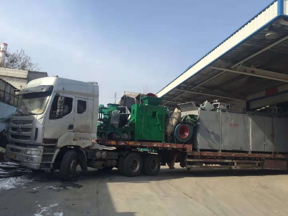 壓球機生產線發(fā)貨